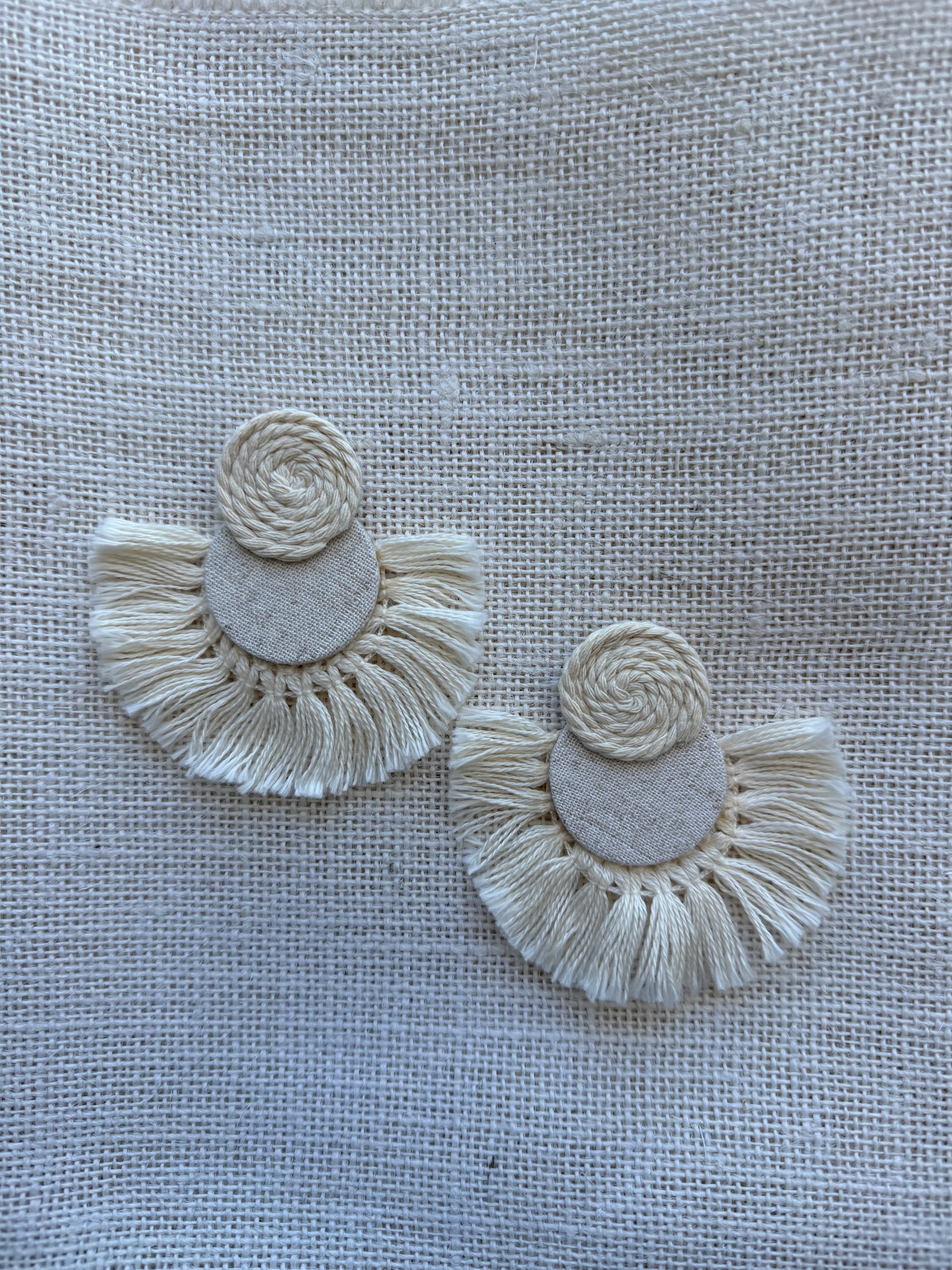 Cotton Chorda Earring